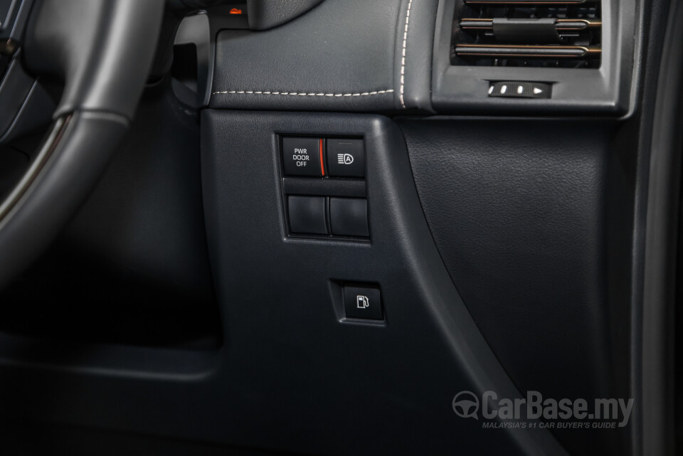 Toyota Vellfire AH40 (2023) Interior