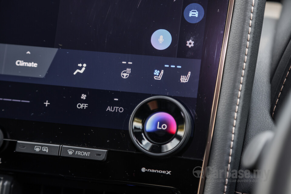 Toyota Vellfire AH40 (2023) Interior