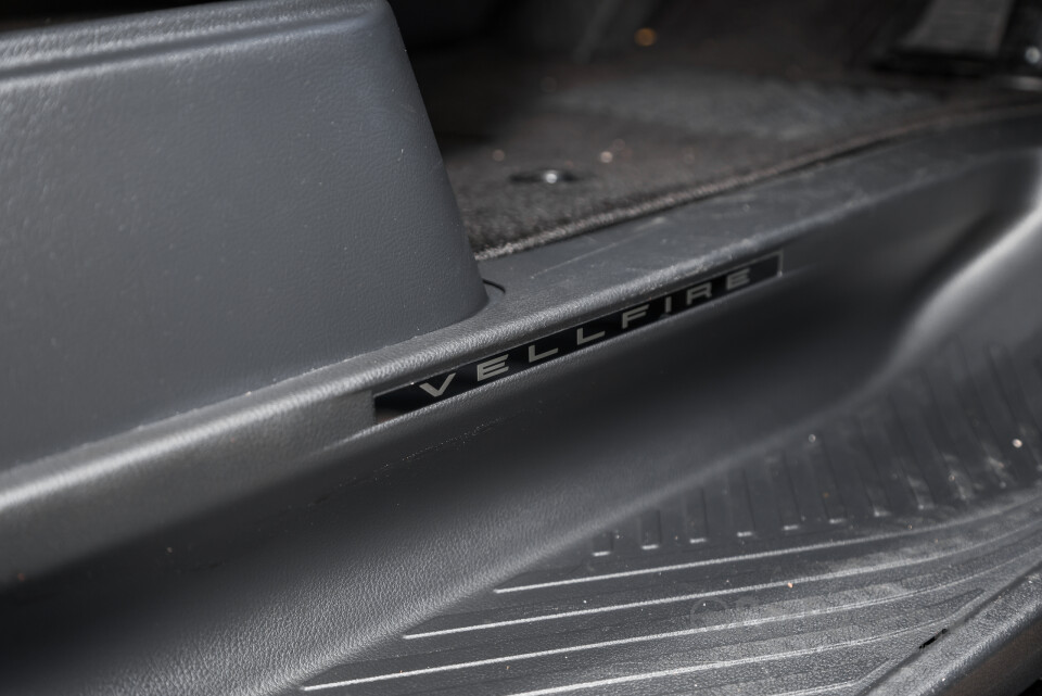 Toyota Vellfire AH40 (2023) Interior