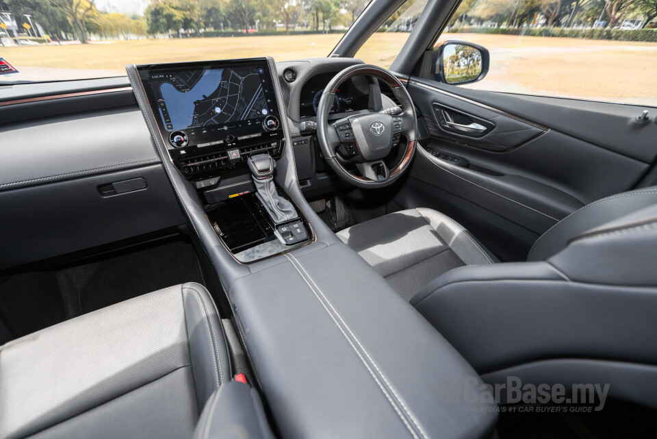 Toyota Vellfire AH40 (2023) Interior
