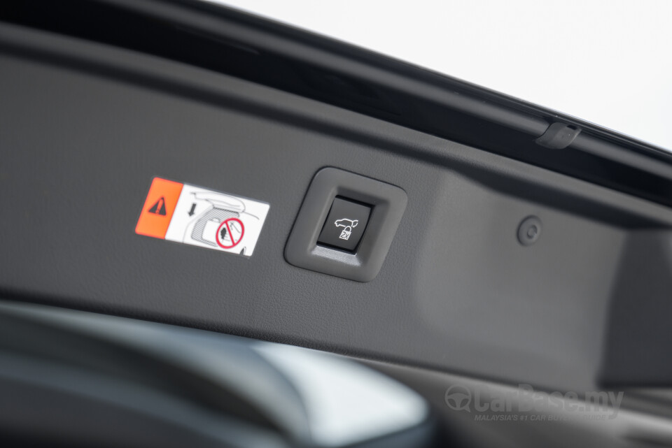 Toyota Vellfire AH40 (2023) Interior