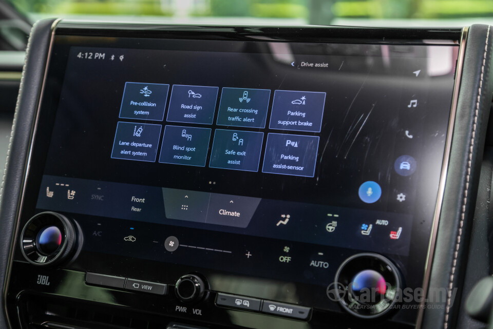 Toyota Vellfire AH40 (2023) Interior