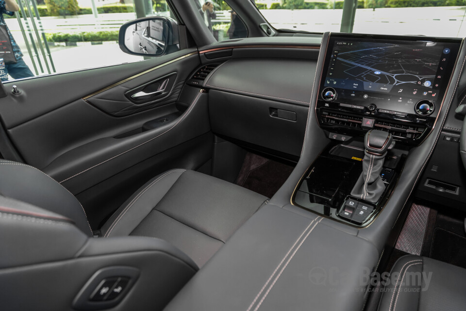 Toyota Vellfire AH40 (2023) Interior