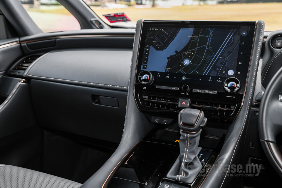 Toyota Vellfire AH40 (2023) Interior