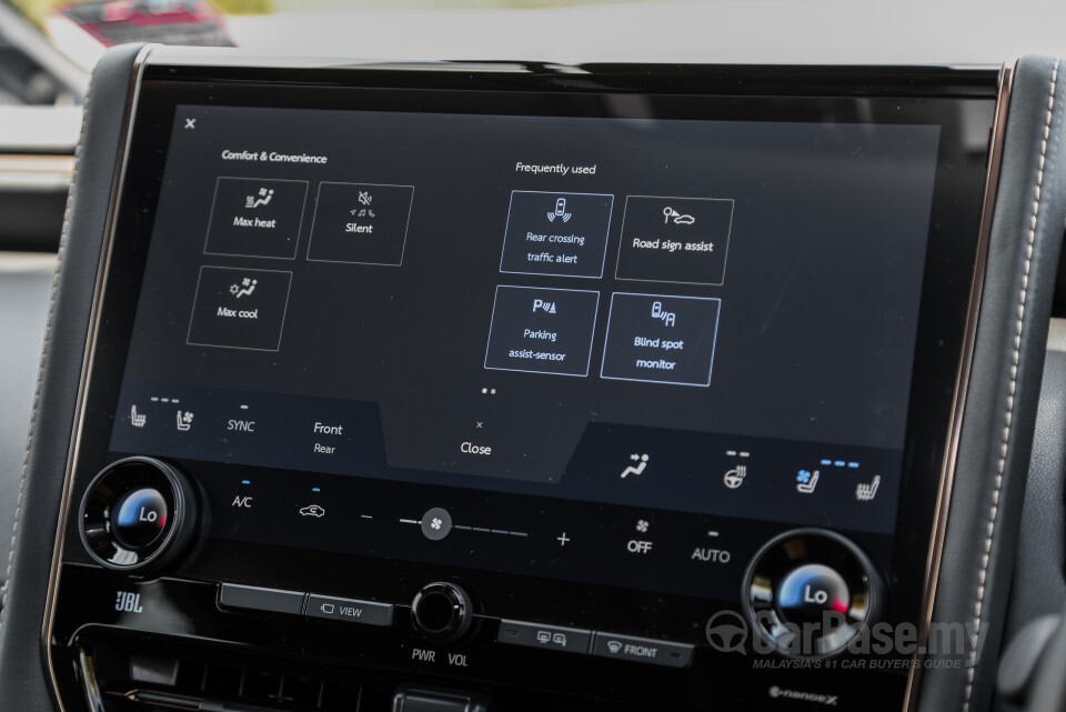 Toyota Vellfire AH40 (2023) Interior