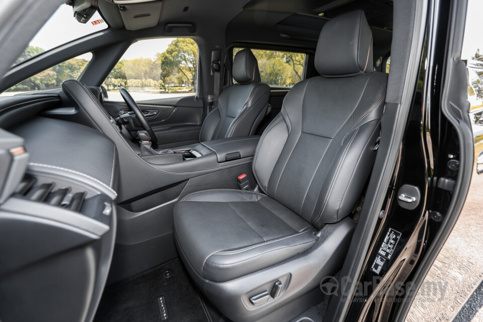Toyota Vellfire AH40 (2023) Interior