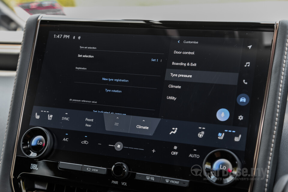 Toyota Vellfire AH40 (2023) Interior