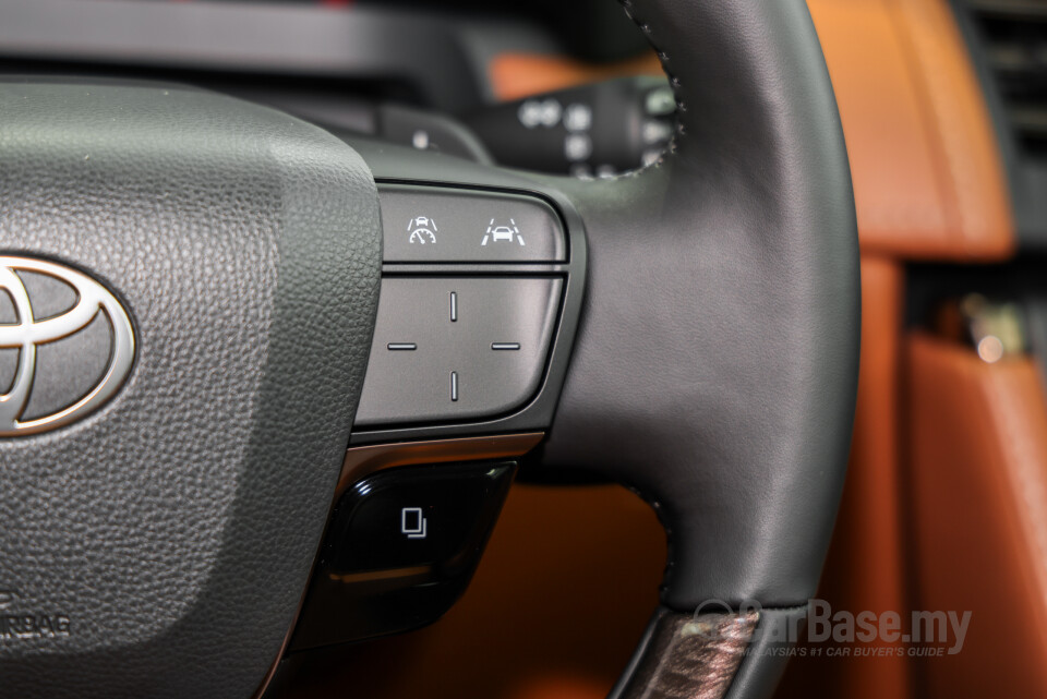 Toyota Vellfire AH40 (2023) Interior