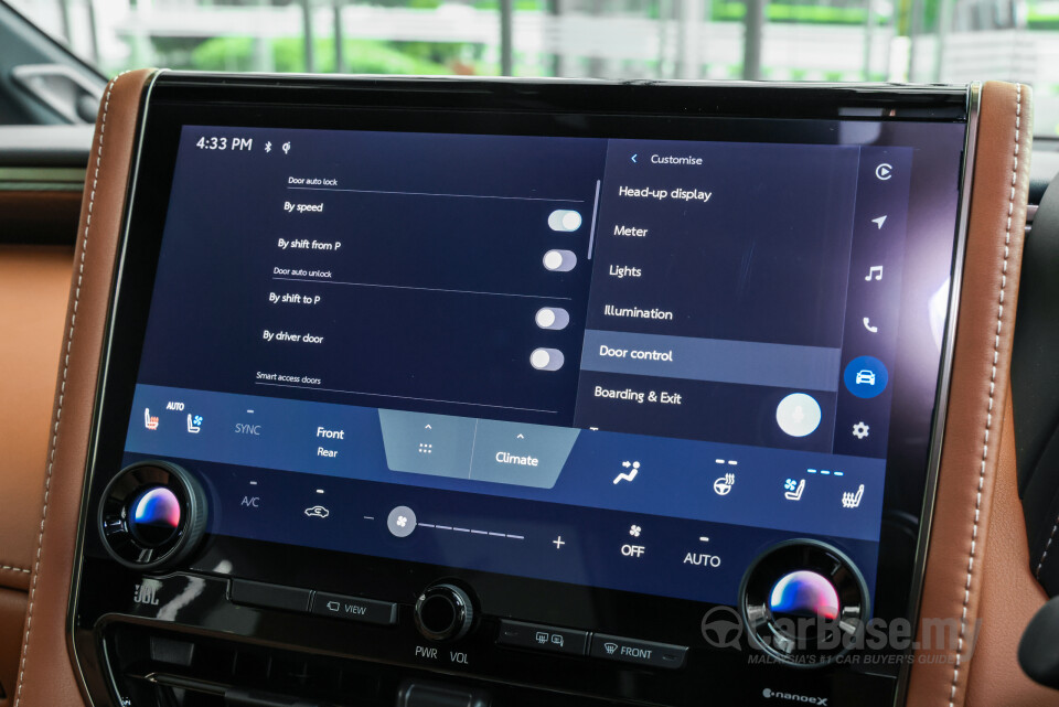Toyota Vellfire AH40 (2023) Interior