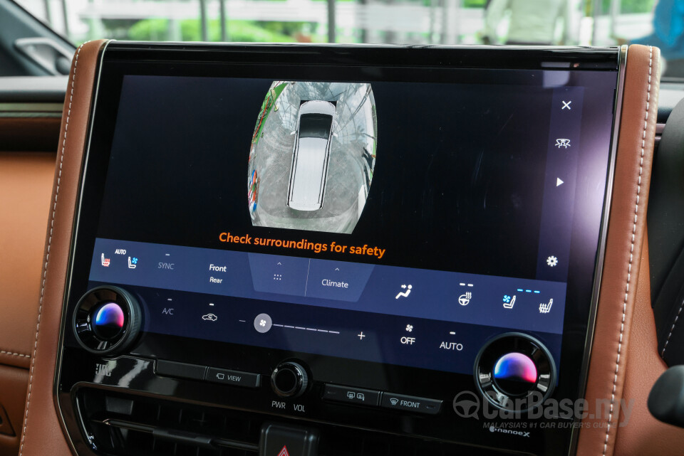 Toyota Vellfire AH40 (2023) Interior