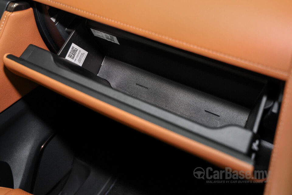 Toyota Vellfire AH40 (2023) Interior