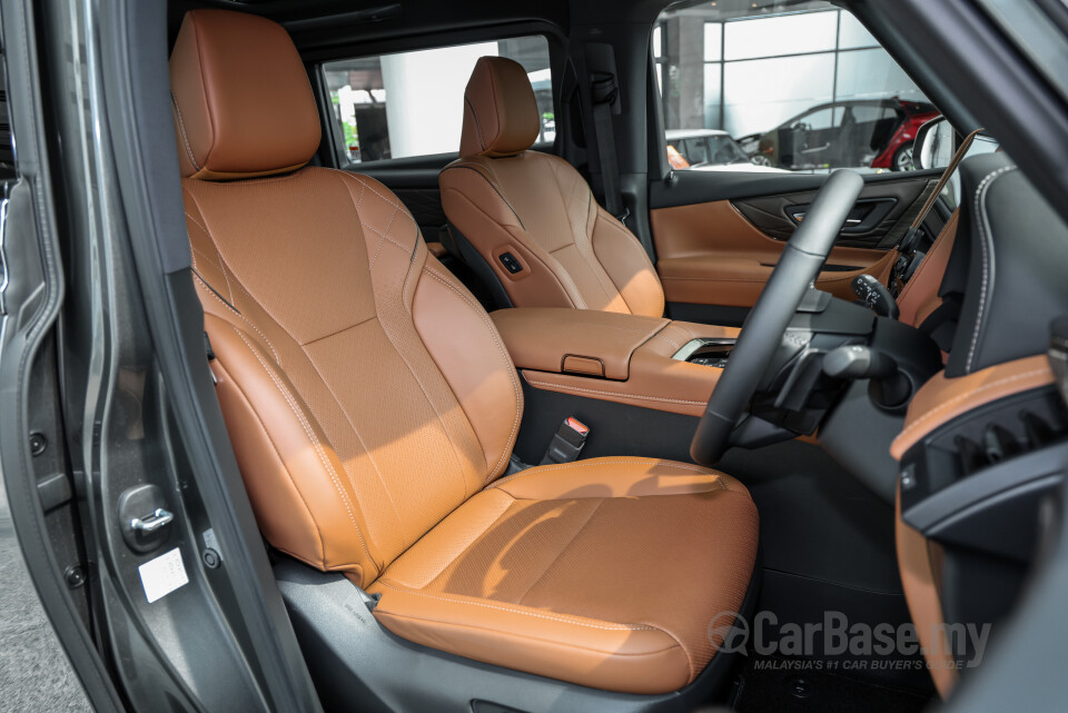 Toyota Vellfire AH40 (2023) Interior