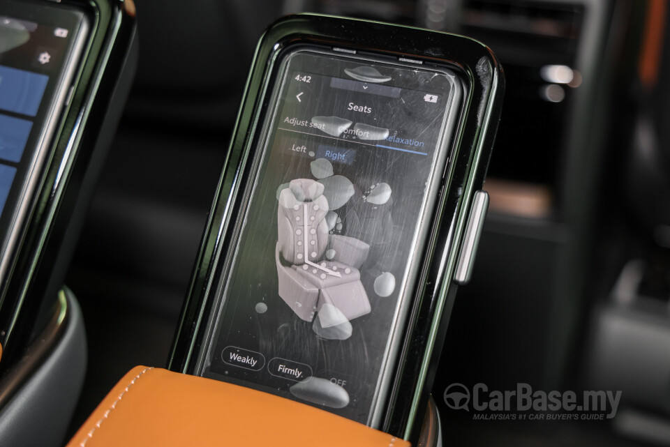Toyota Vellfire AH40 (2023) Interior