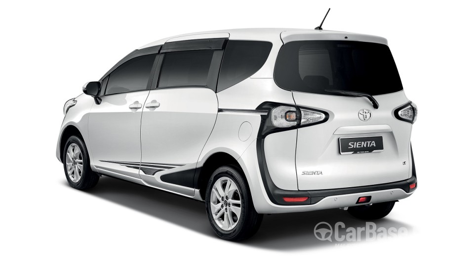 Toyota Sienta NHP170 (2016) Exterior