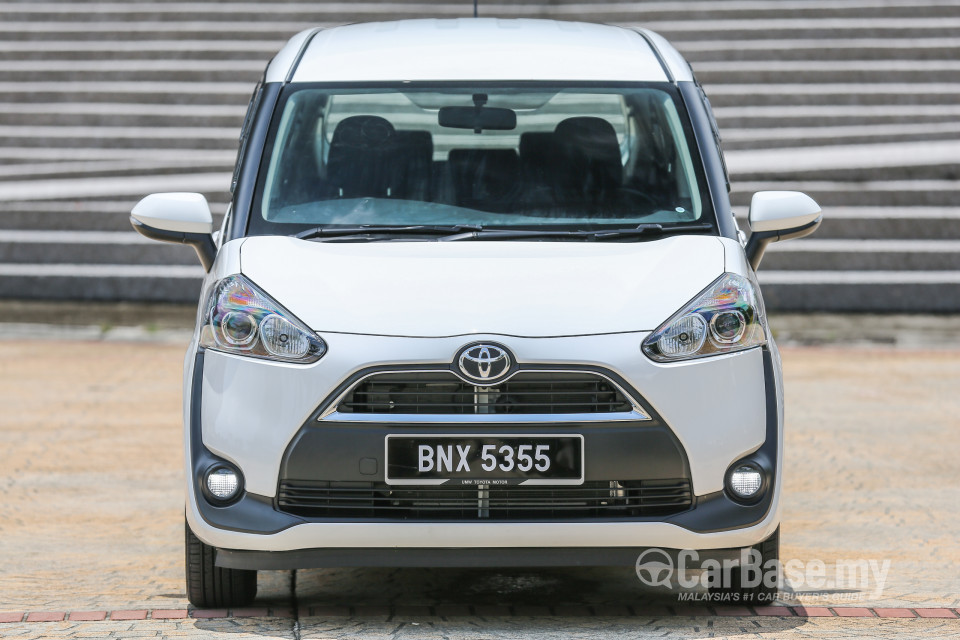 Toyota Sienta NHP170 (2016) Exterior