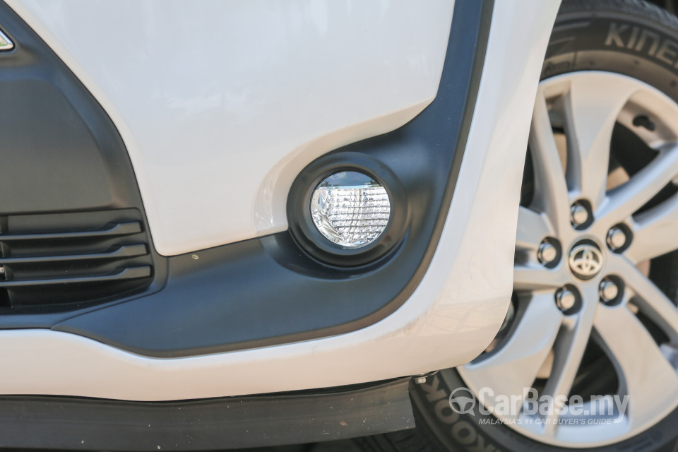 Toyota Sienta NHP170 (2016) Exterior