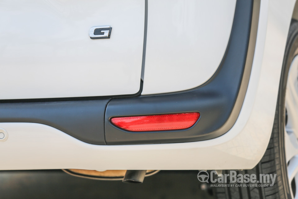 Toyota Sienta NHP170 (2016) Exterior