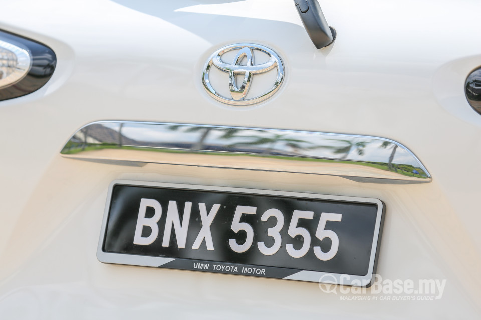 Toyota Sienta NHP170 (2016) Exterior