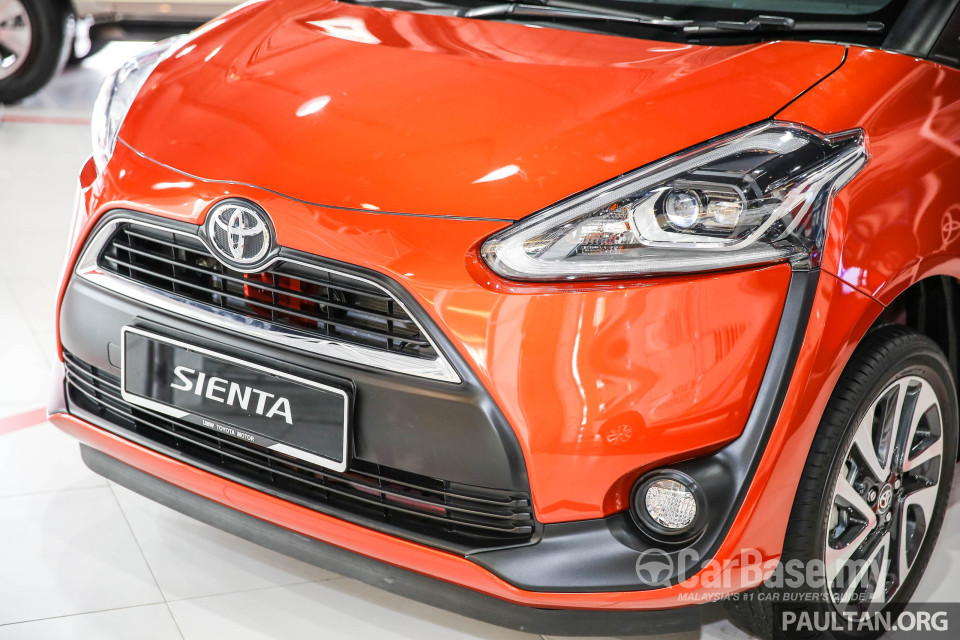 Toyota Sienta NHP170 (2016) Exterior