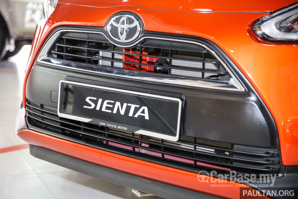 Toyota Sienta NHP170 (2016) Exterior