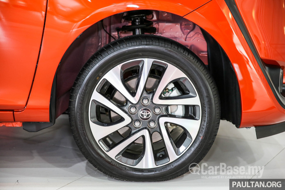 Toyota Sienta NHP170 (2016) Exterior