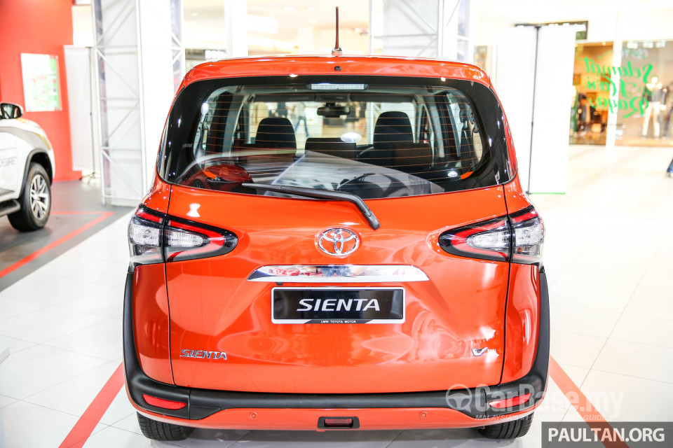Toyota Sienta NHP170 (2016) Exterior