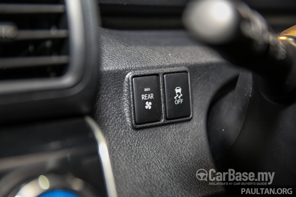 Toyota Sienta NHP170 (2016) Interior