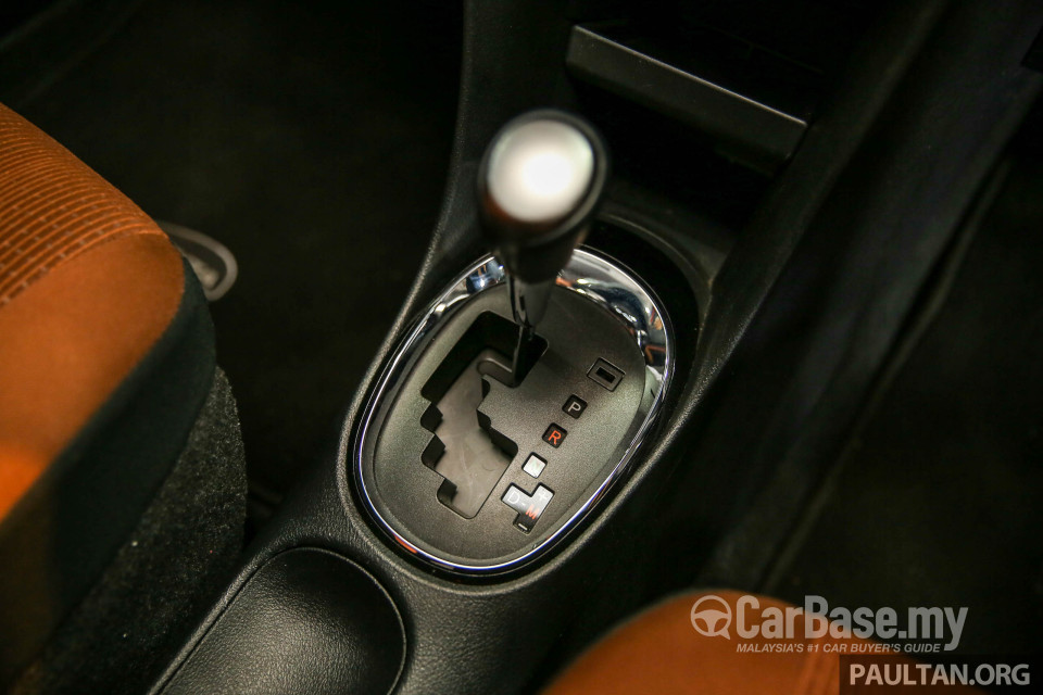Toyota Sienta NHP170 (2016) Interior