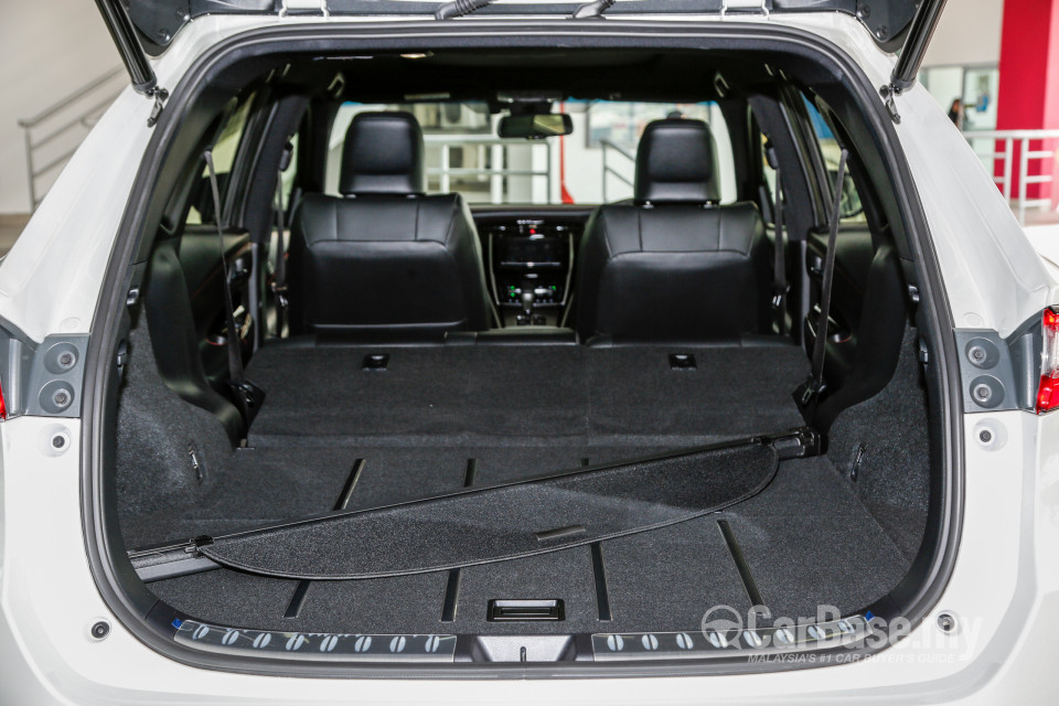Toyota Harrier XU60 Facelift (2018) Interior