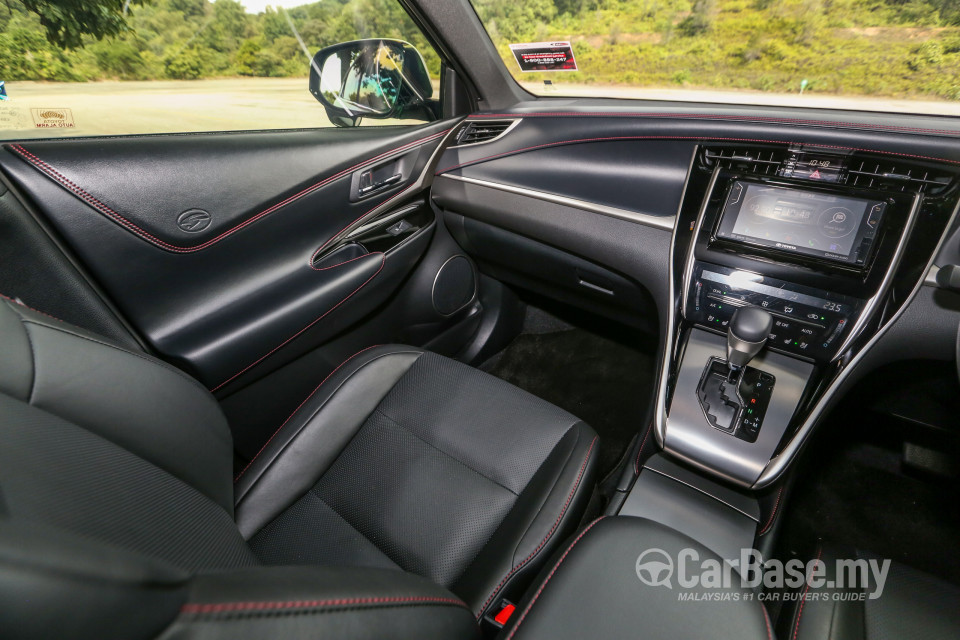 Toyota Harrier XU60 Facelift (2018) Interior