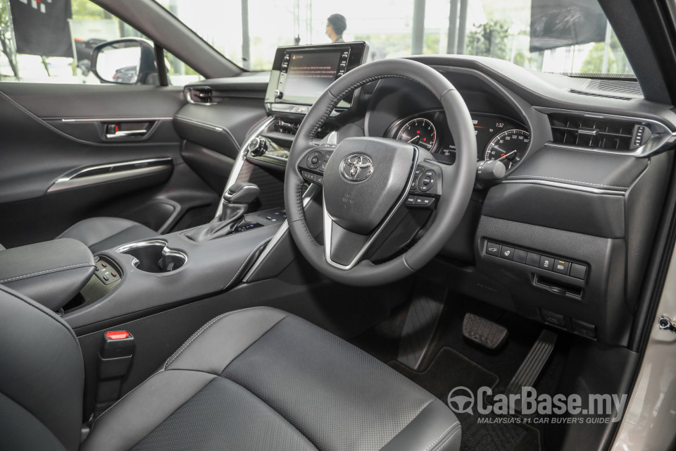 Toyota Harrier XU80 (2021) Interior