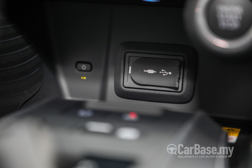 Toyota Harrier XU80 (2021) Interior