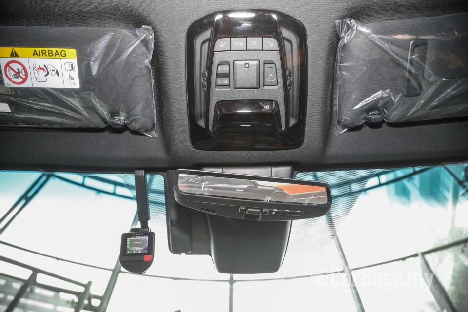 Toyota Harrier XU80 (2021) Interior
