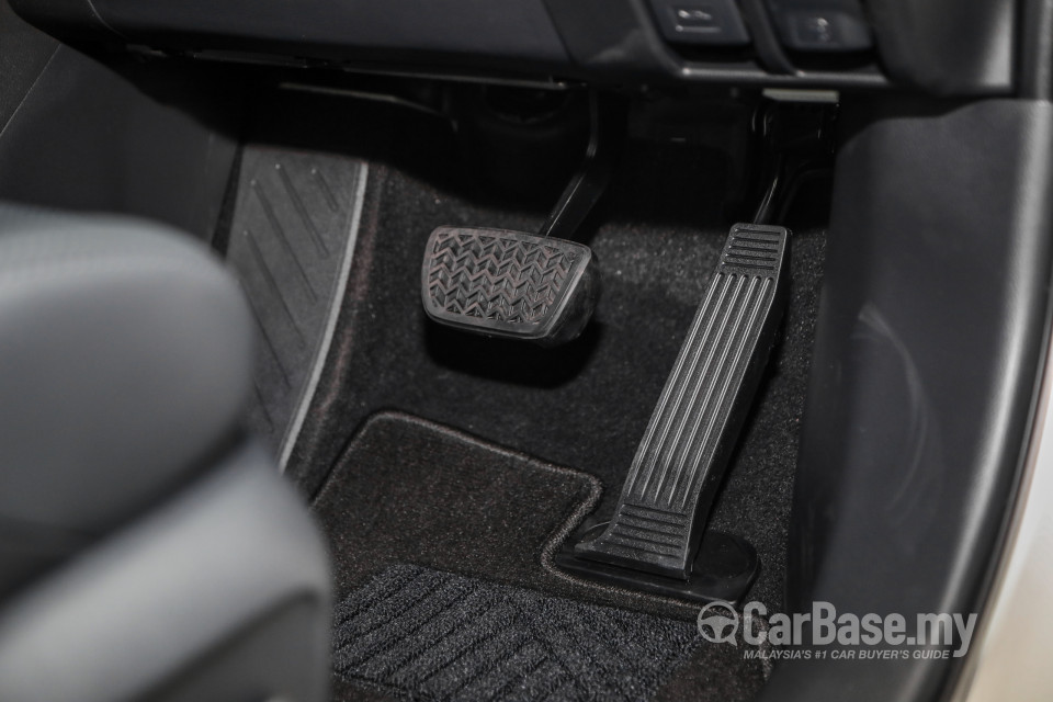Toyota Harrier XU80 (2021) Interior