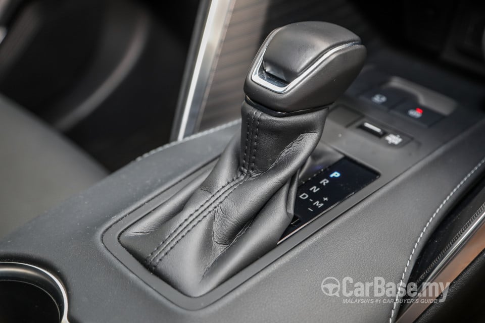 Toyota Harrier XU80 (2021) Interior