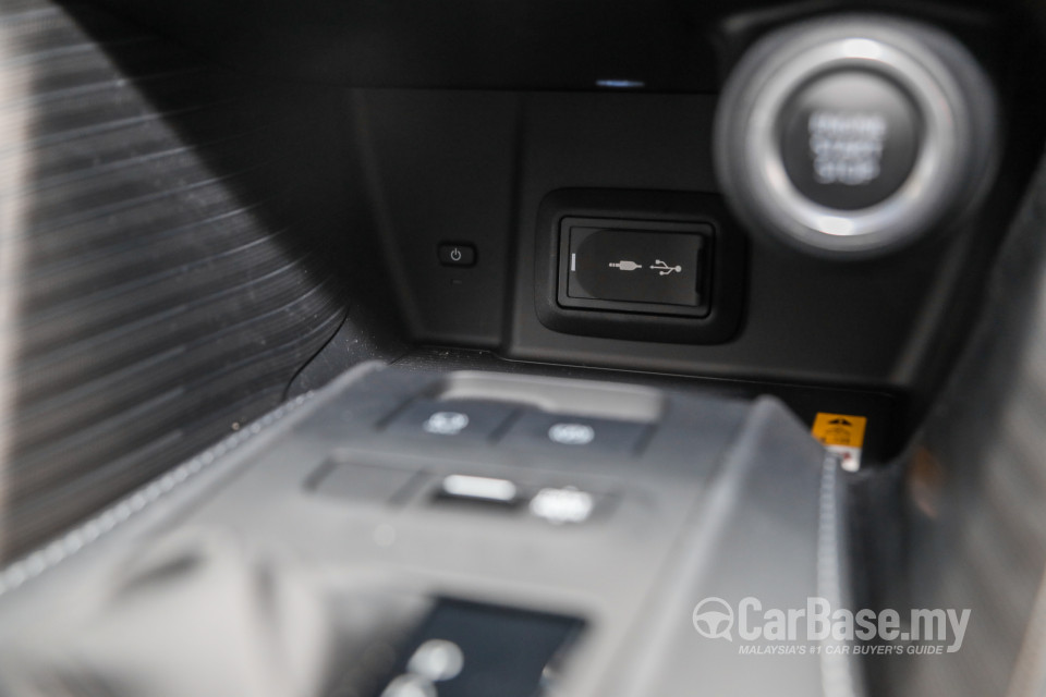 Toyota Harrier XU80 (2021) Interior