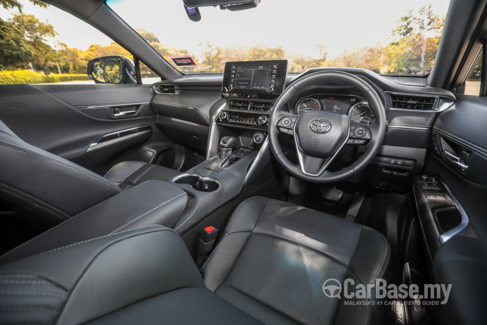 Toyota Harrier XU80 (2021) Interior