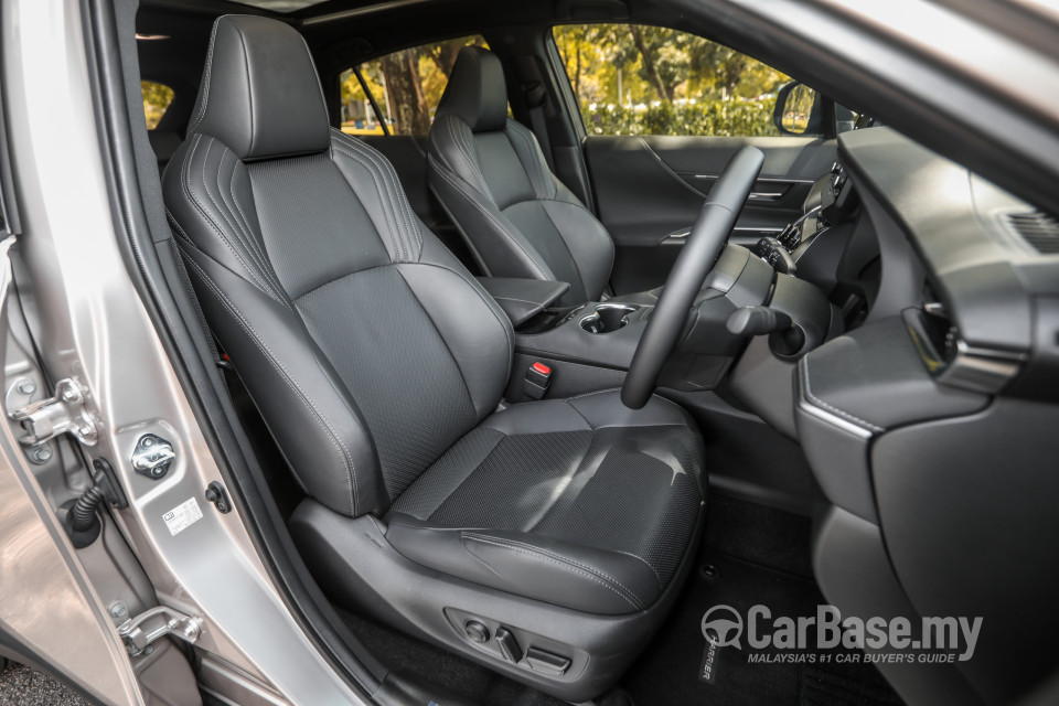 Toyota Harrier XU80 (2021) Interior