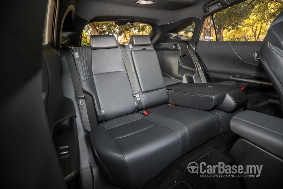 Toyota Harrier XU80 (2021) Interior