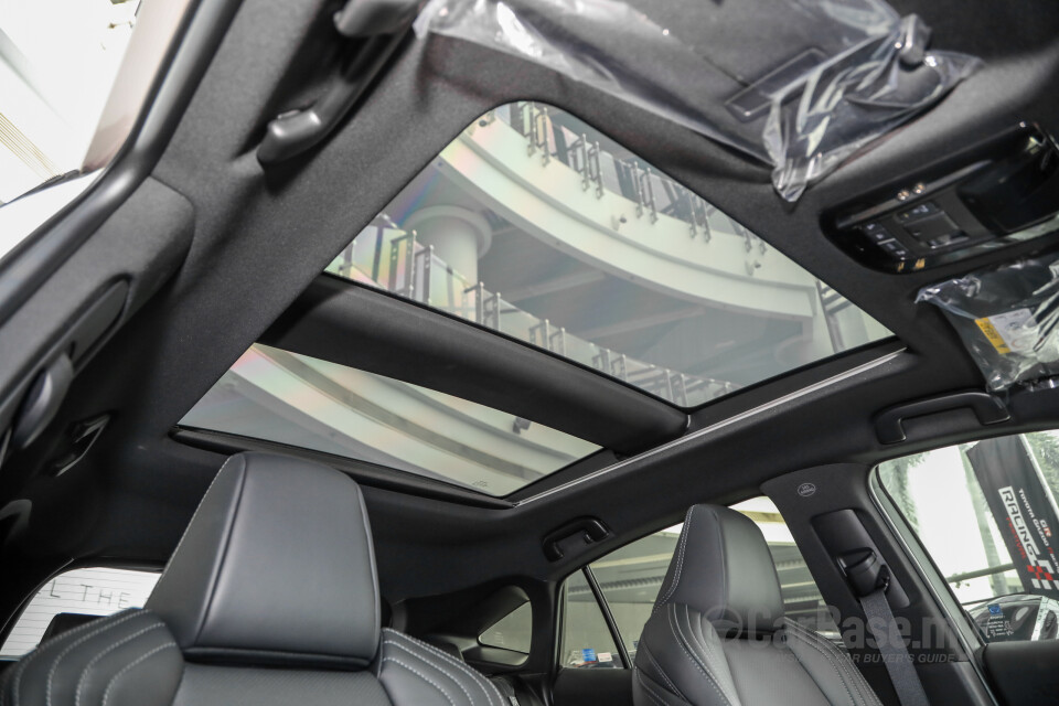 Toyota Harrier XU80 (2021) Interior