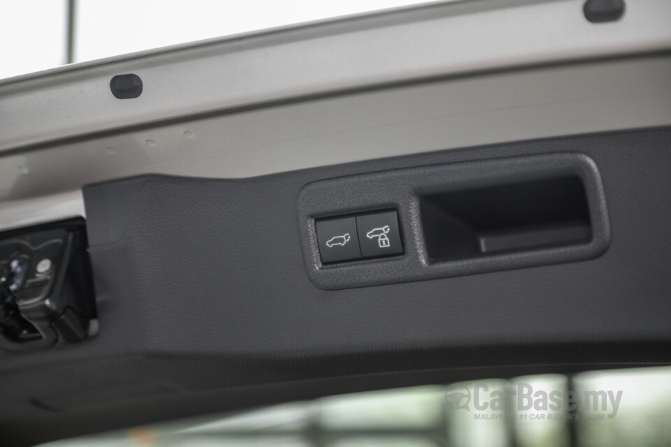 Toyota Harrier XU80 (2021) Interior