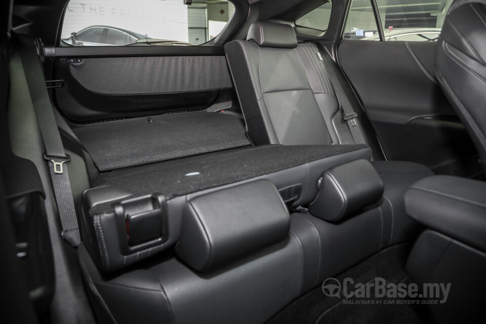 Toyota Harrier XU80 (2021) Interior