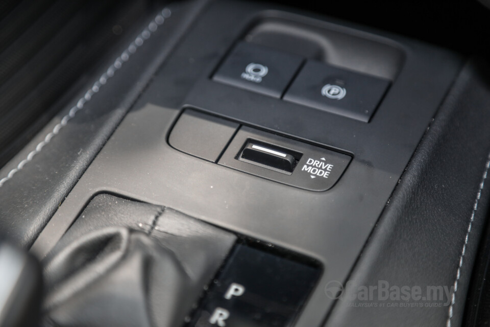 Toyota Harrier XU80 (2021) Interior