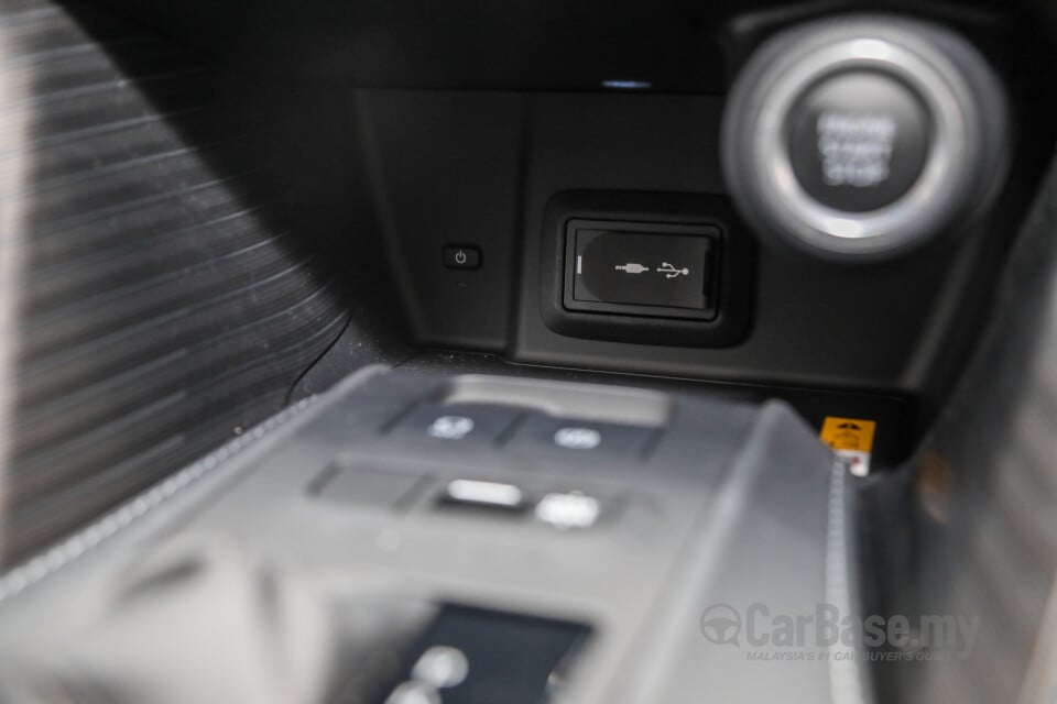 Toyota Harrier XU80 (2021) Interior