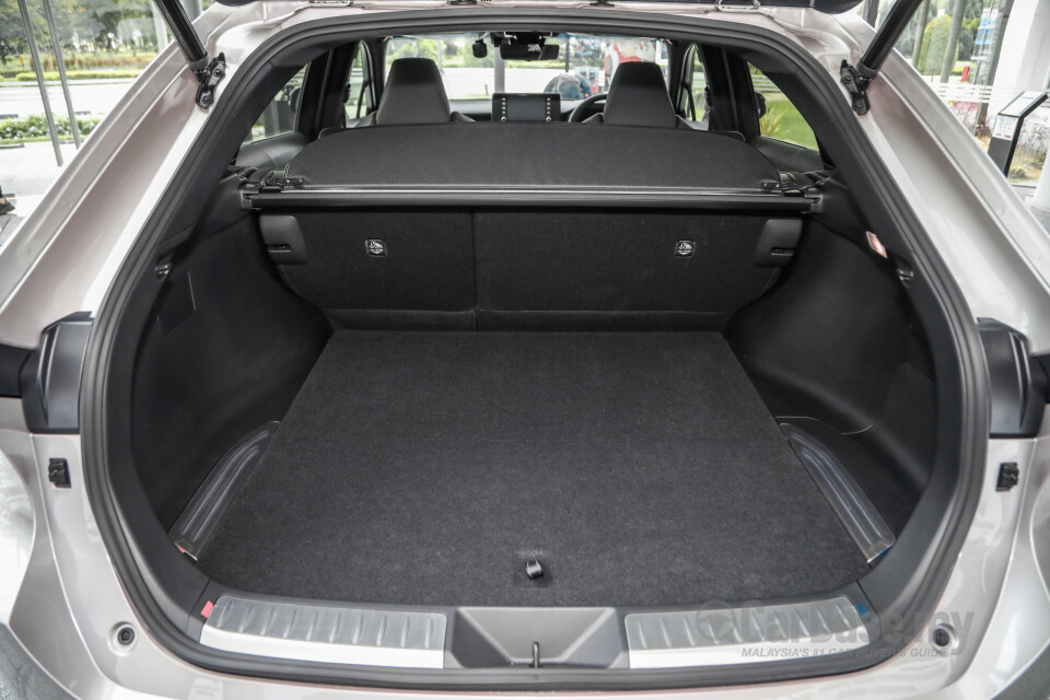 Toyota Harrier XU80 (2021) Interior