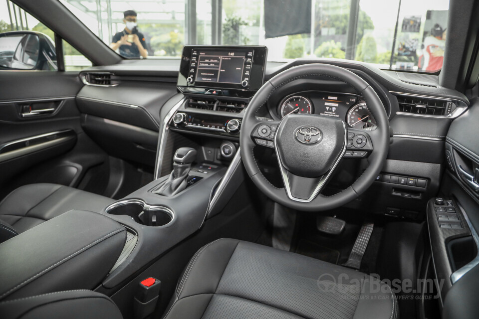 Toyota Harrier XU80 (2021) Interior