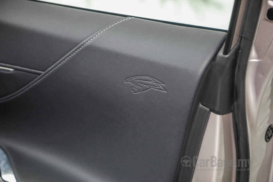 Toyota Harrier XU80 (2021) Interior
