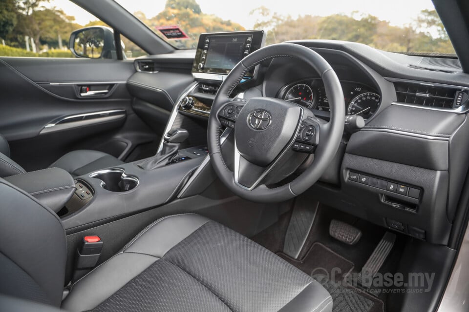 Toyota Harrier XU80 (2021) Interior