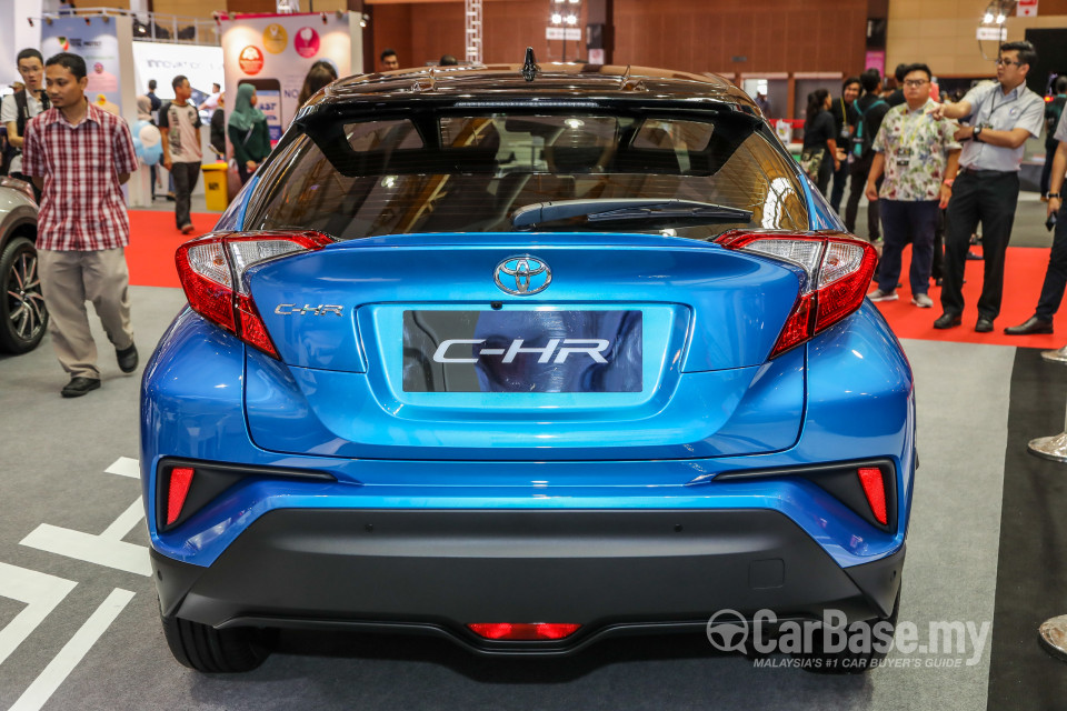 Toyota C-HR Mk1 (2018) Exterior