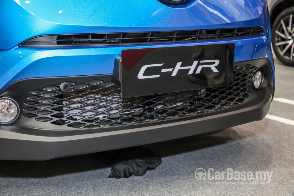 Toyota C-HR Mk1 (2018) Exterior